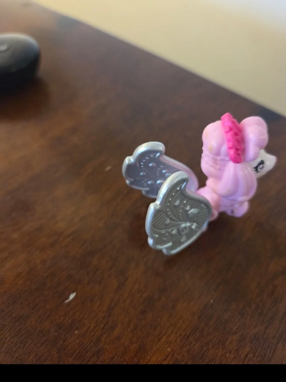Spin Master Hatchimals CollEGGtibles Sparkling Poodle figure with pink hair
